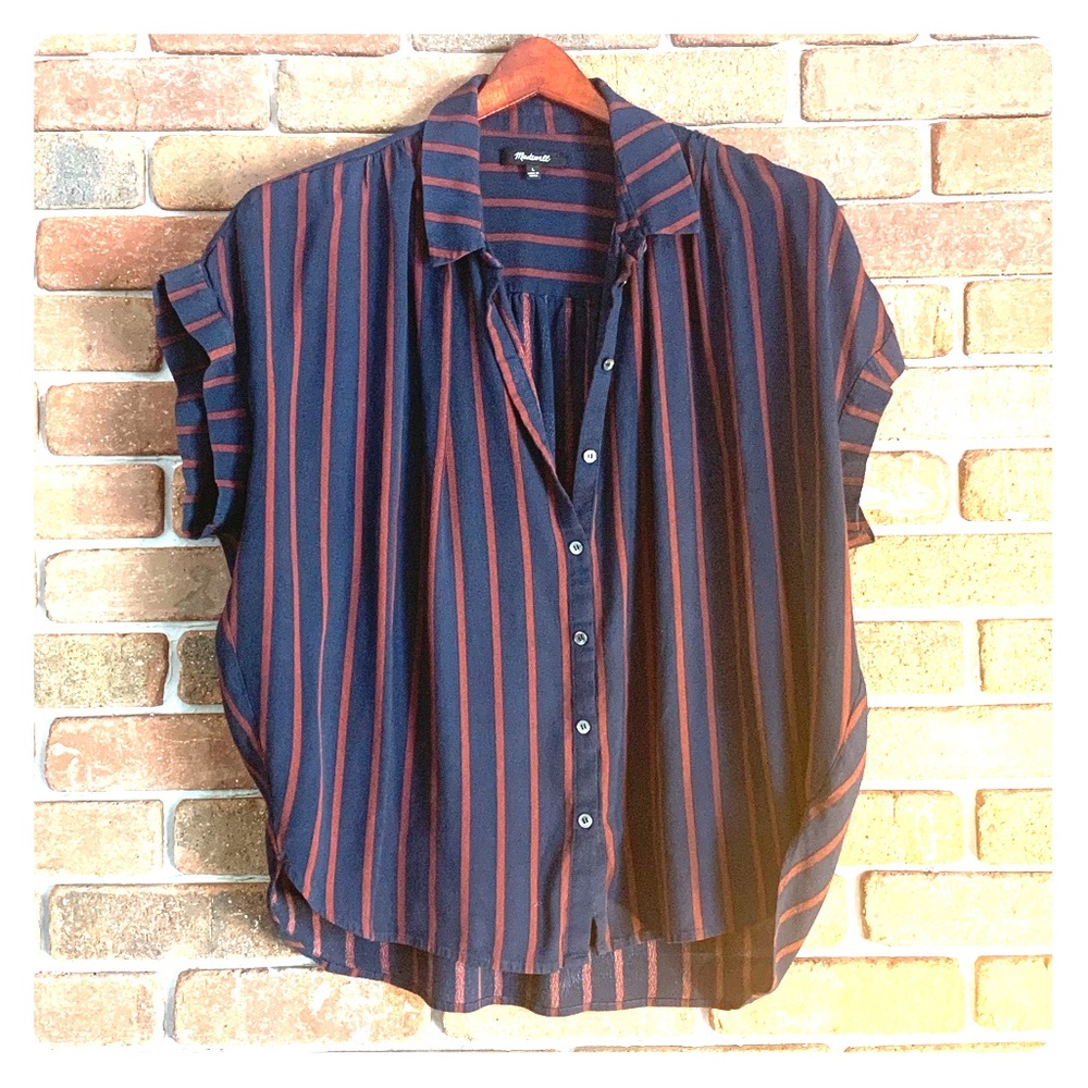 Madewell striped, button-down short sleeve top 💙